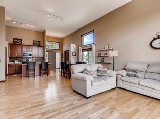 236 Arabian Ave W, Shakopee, MN 55379