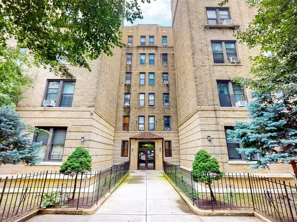83-52 Talbot Street #3F, Kew Gardens, NY 11415