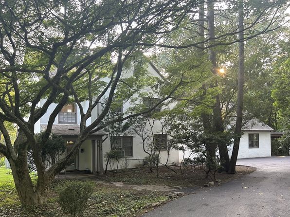 134 Yew Rd
