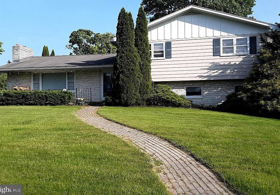 1st image of 738 Carolina Ave
