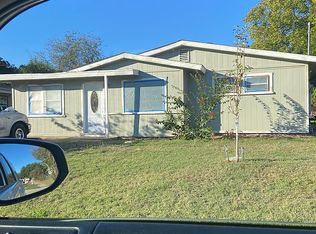 609 Terry Rd, Hurst, TX 76053