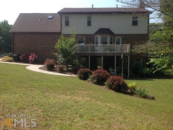 5th image of 111 N Lake Dr