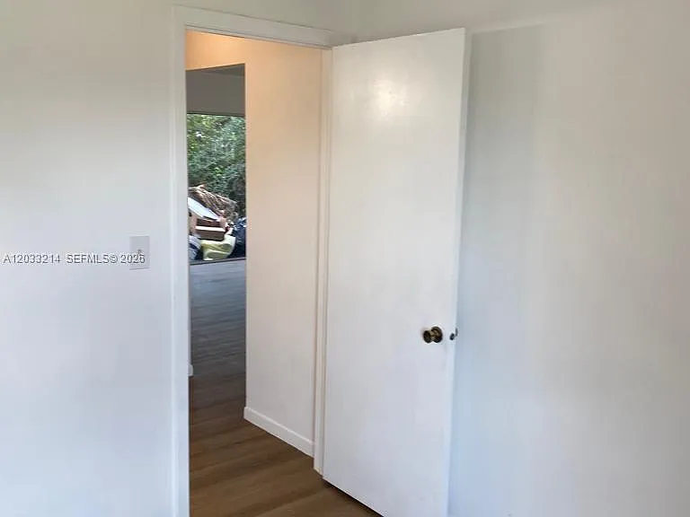 9761 W Heather Ln — Photo 16