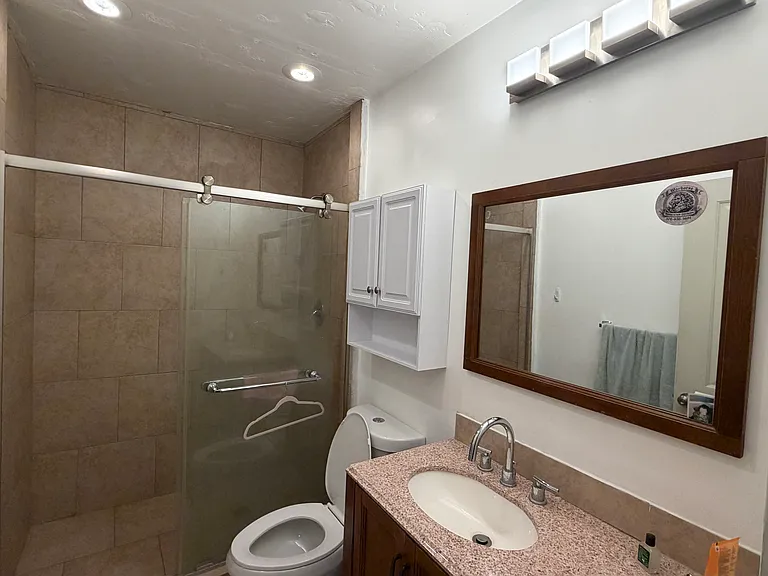 3885 S 1630 W — Photo 14