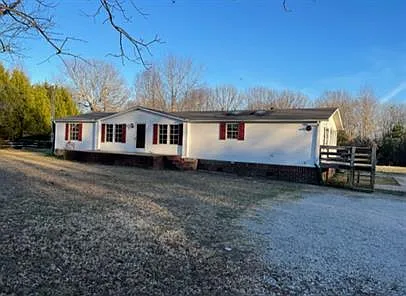 1144 Rebecca Dr