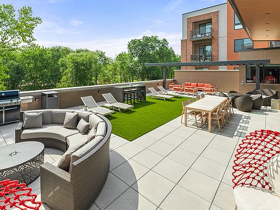 The open air lounge!