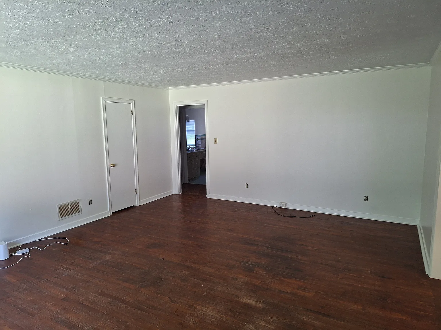 3 bed, 1452 sqft, $1,600 — Photo 4