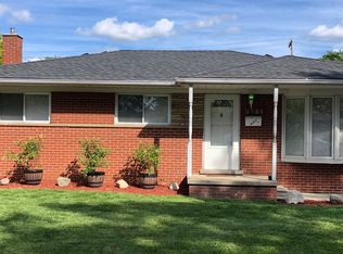 2021 Grange Rd, Trenton, MI 48183