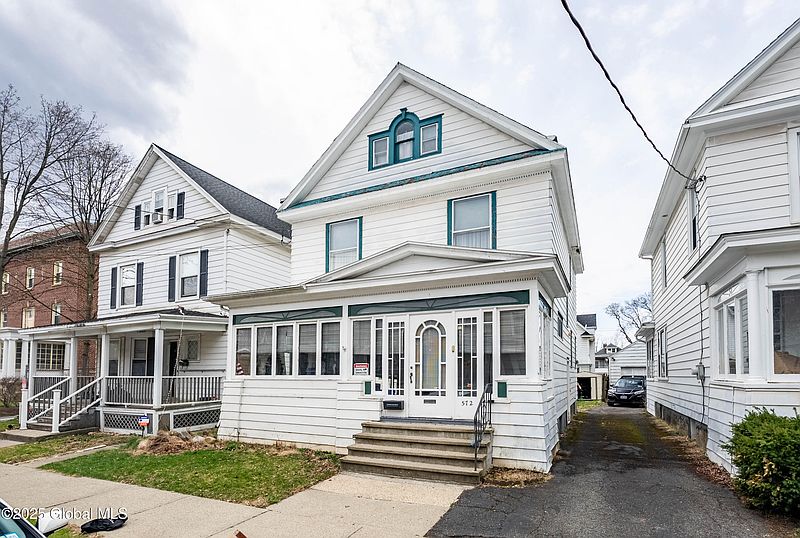 2nd image of 572 Morris Street