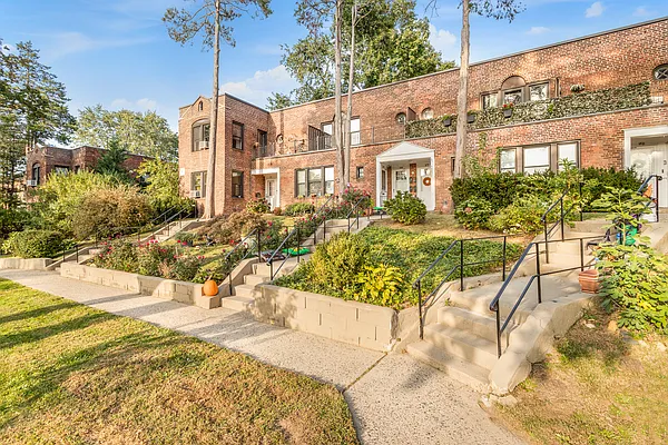 Sold by Corcoran | media 15