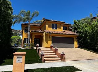 6387 Valmont St, Tujunga, CA 91042