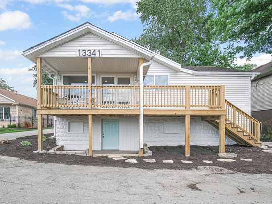 13341 Fulton St, Cedar Lake, IN 46303