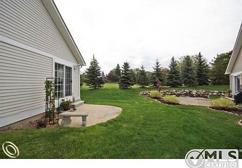 side yard