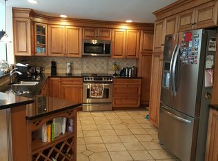 13 Ross Rd, Burlington, NJ 08016