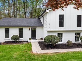 1350 Sanden Ferry Dr, Decatur, GA 30033