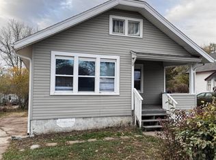 4227 Grand Ave, Omaha, NE 68111