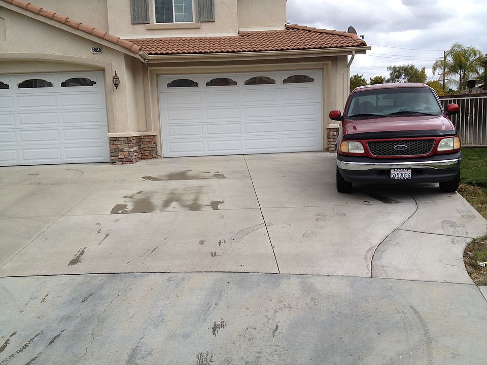 1st image of 42058 Karrie Ln