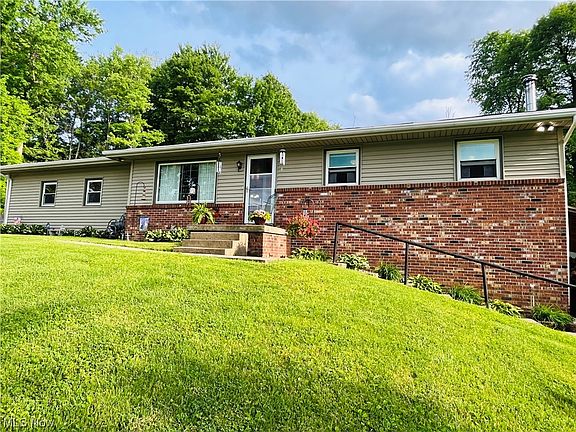 2nd image of 2880 Watson Way