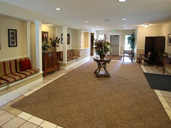 5th image of 15800 SE Newport Way