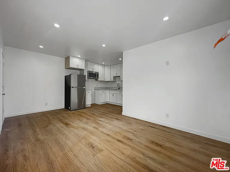 1814 S Longwood Ave — Photo 13