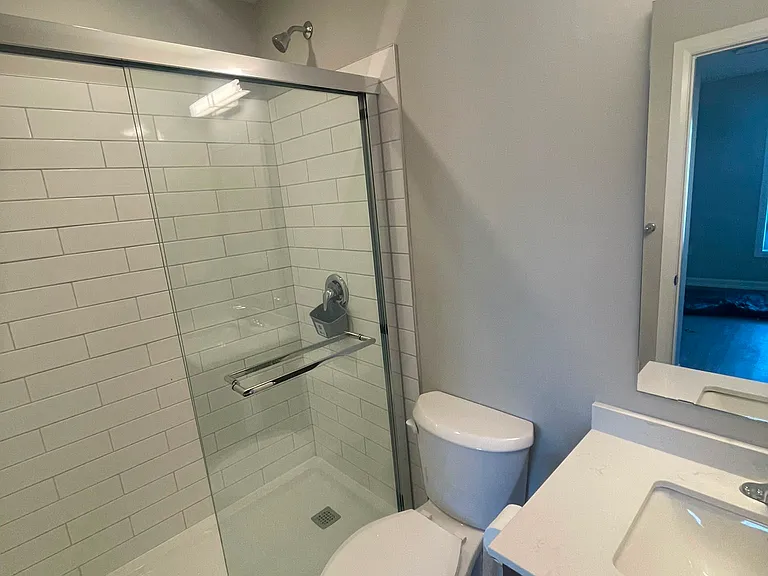 708 Woolwich St #319 — Photo 3