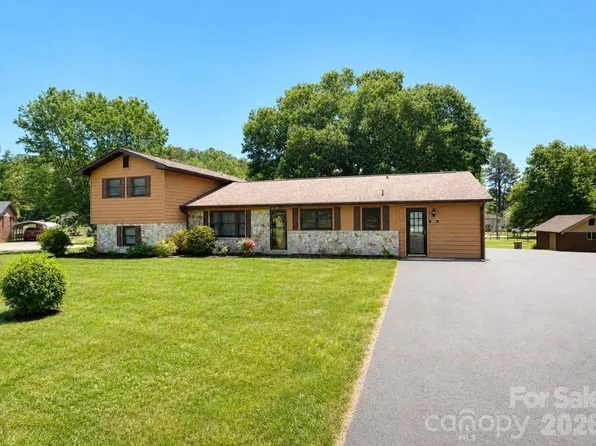 3253 Us Highway 70 W, Marion, NC 28752