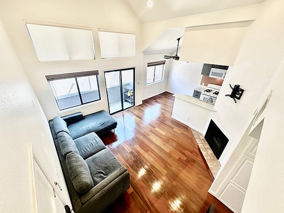 2nd image of 1118 E Palmer Ave APT 205