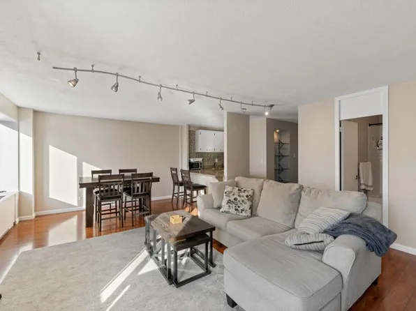 19 S 1st St APT B1503, Minneapolis, MN 55401