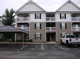 10101 Spring Creek Ln, O'Fallon, MO 63368