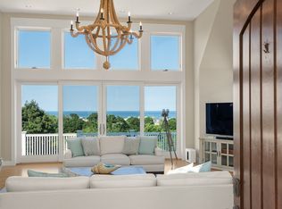 18 Holly Hill Cir, Marshfield, MA 02050