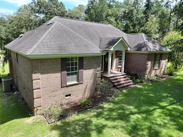 451 Beth Page Rd, Thomasville, GA 31792