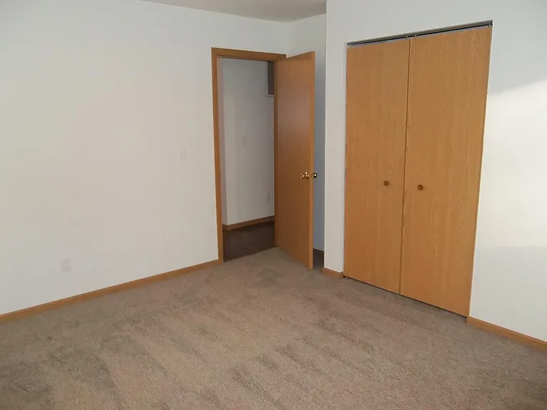 1502 Flynn Ln #B — Photo 4