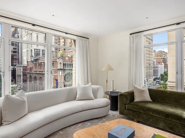 515 Park Avenue image 1 of 14