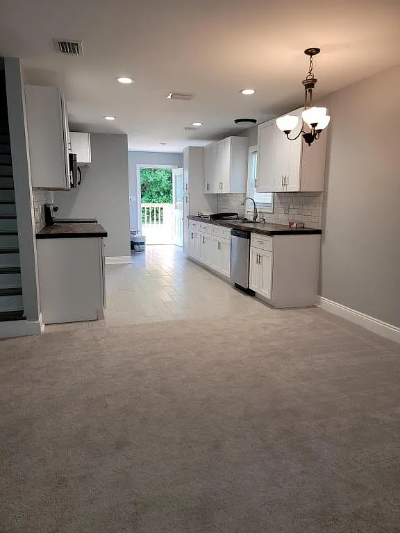 2454 Taylor Ave — Photo 2
