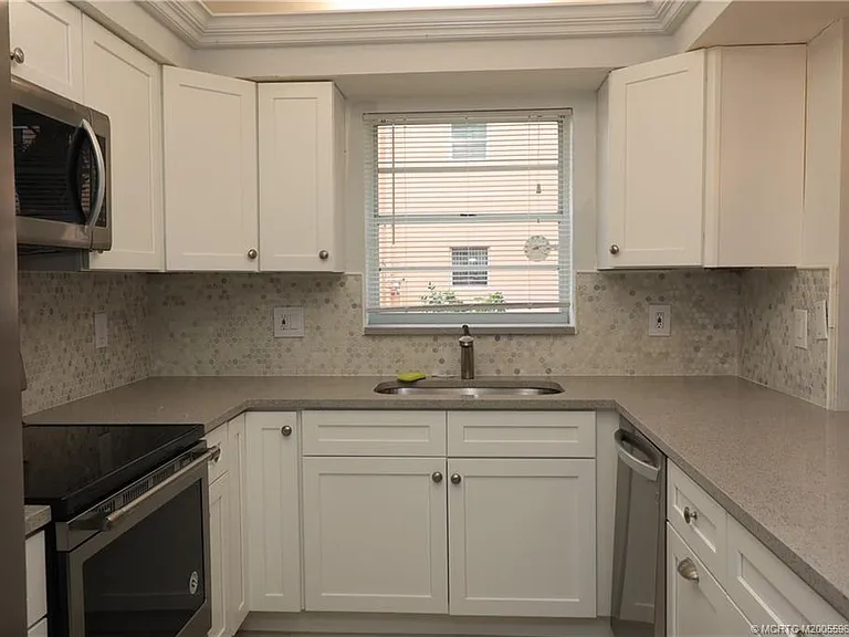 2950 SE Ocean Blvd #112101 — Photo 10