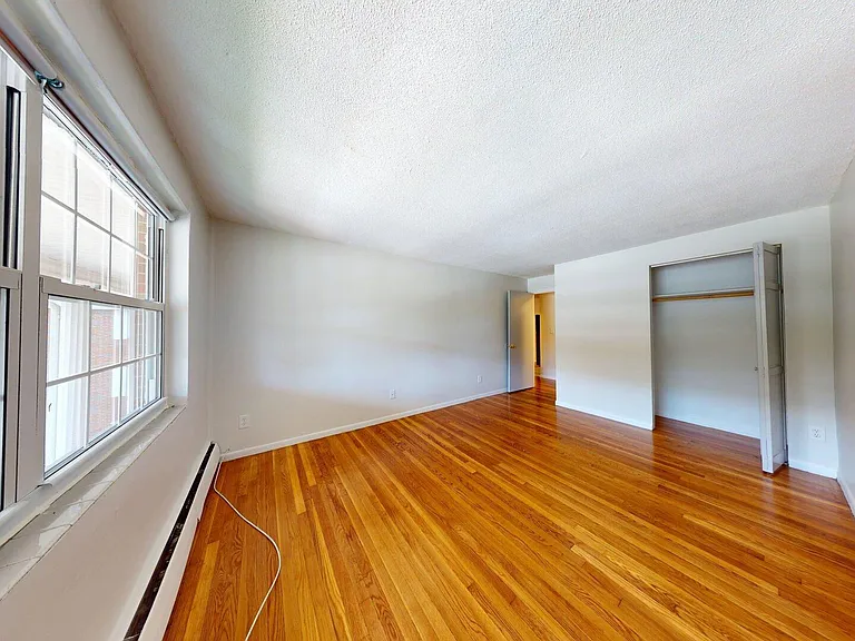 Westside Colonial — Photo 2