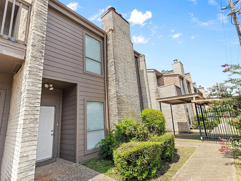 11280 Braes Forest Dr #105
