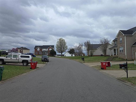 5th image of 1388 Ambleside Dr