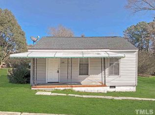 330 E Stallings St, Clayton, NC 27520