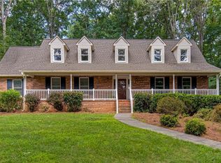 2305 Teapot Ct, Winston Salem, NC 27106