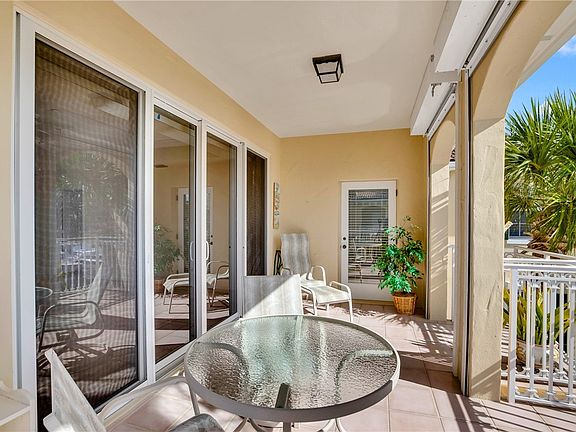 4th image of 5540 N Harbor Village Dr APT 305