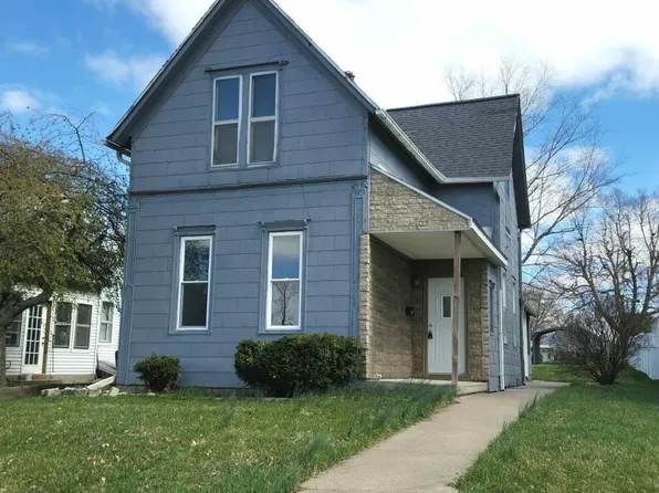 819 S 17th St, Quincy, IL 62301