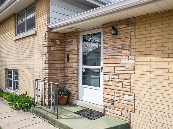2nd image of 7012 N Kenton Ave