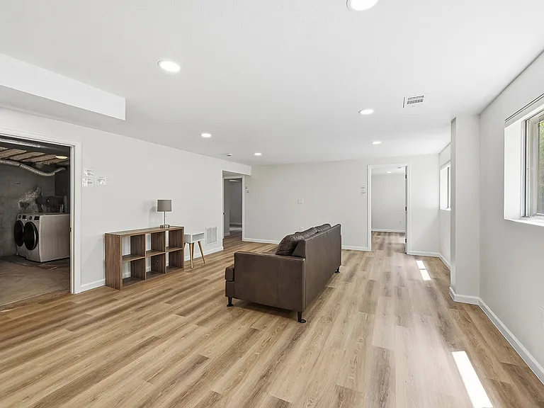 2913 S Reading Ct — Photo 16