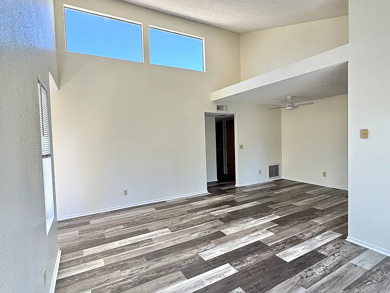 2519 Sunny Slope Dr #5 — Photo 4