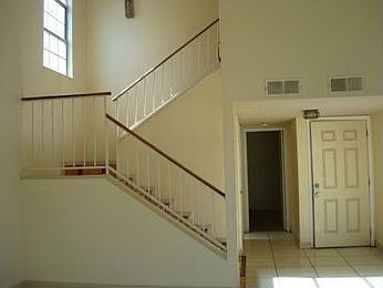 4th image of 120 Sacramento Dr