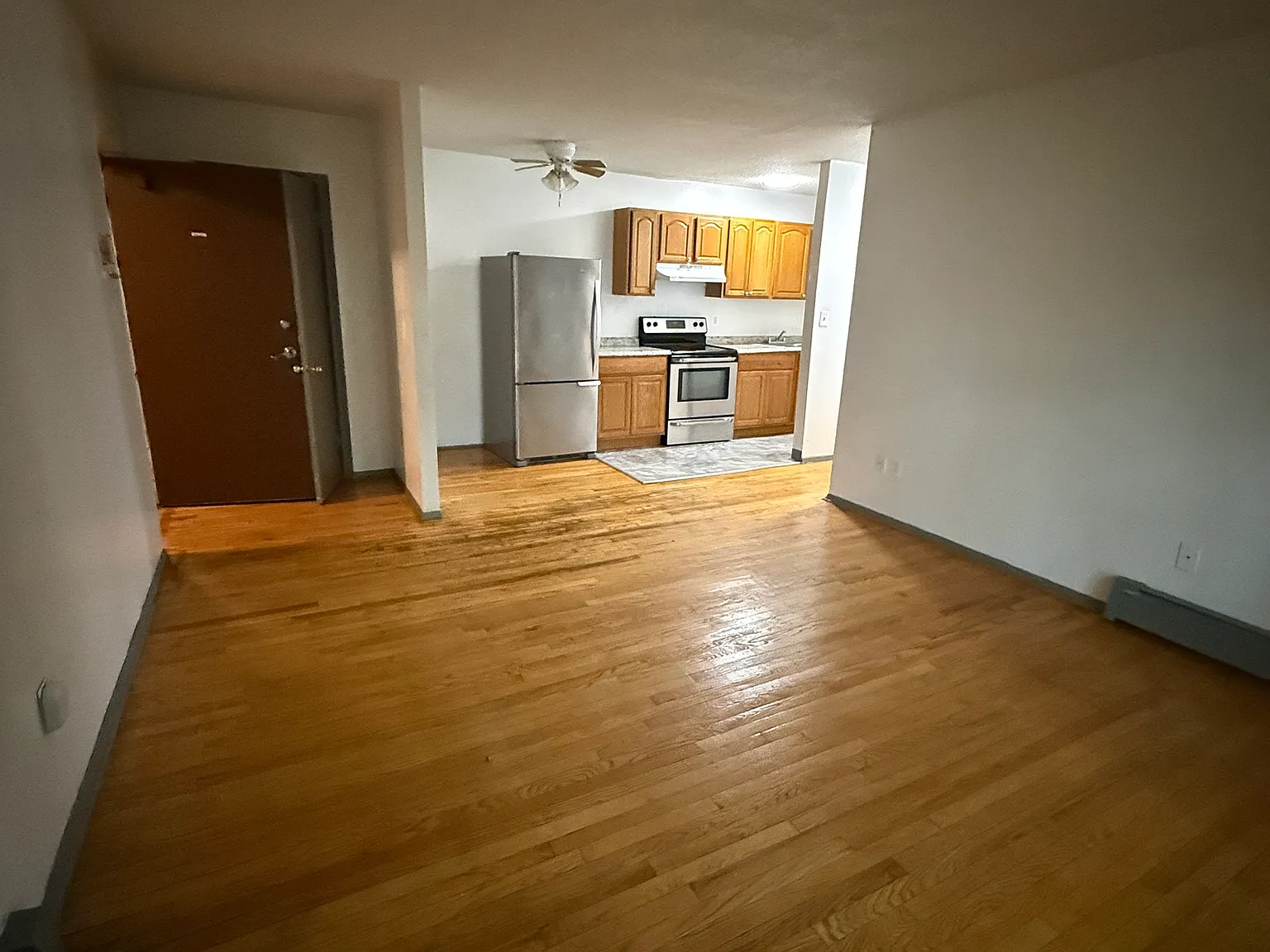 2 bed, 1.0 bath, 800 sqft, $1,500 — Photo 3