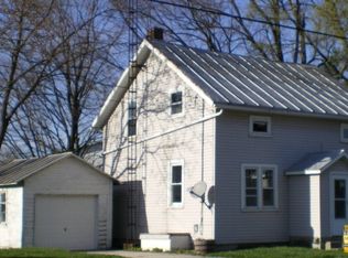 4588 Paris St, Sulphur Springs, OH 44881