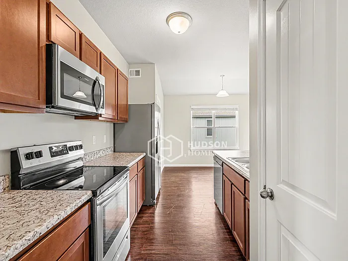 744 S Mulberry St — Photo 9