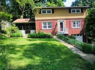 3234 Eastview Rd, Bethel Park, PA 15102